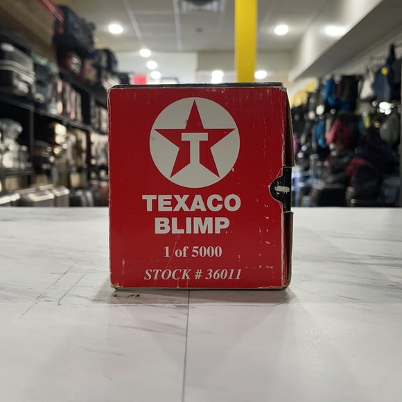 Texaco Blimp Limited Edition Die Cast Metal Money Bank Red - Picture 2 of 4